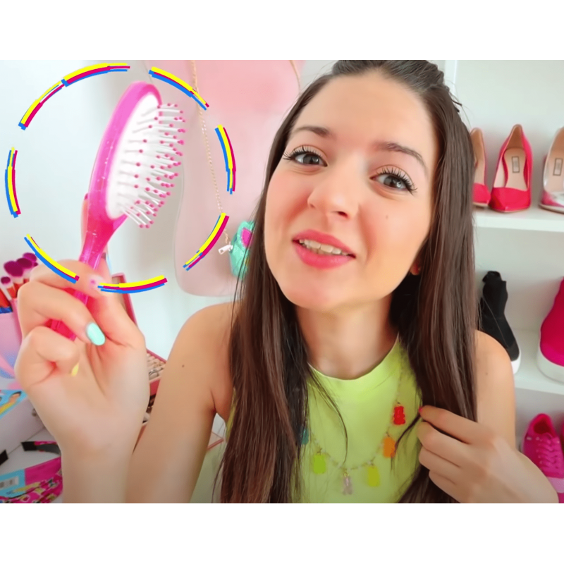 Me Contro Te Hairbrush