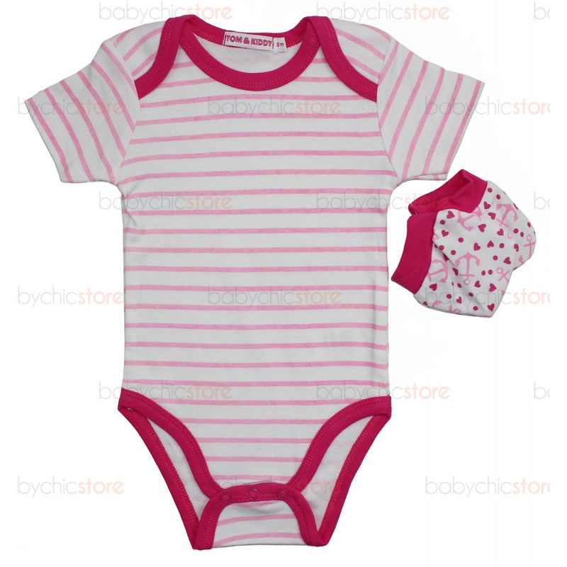 Complete Set of "Love" Bodysuit and All-in-One - 9 Months